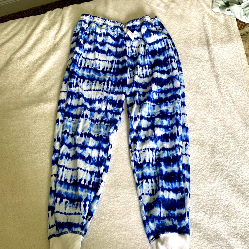 LulaRoe Jogger Pants Blue TieDye